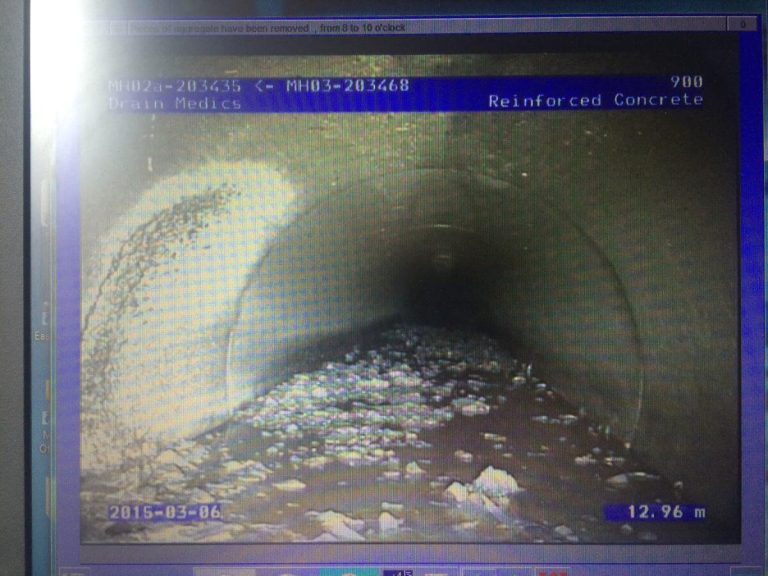 Drain-Medics-Blocked-900mm-pipe (1)